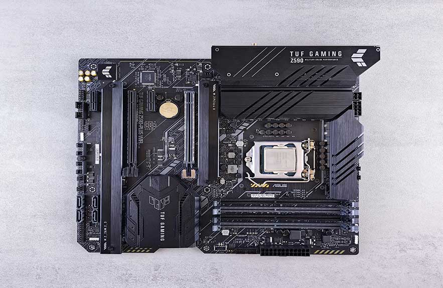 cpu motherboard combo layout on table showing chipset and socket in 2025